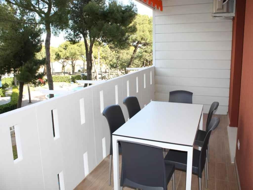 Apartment In Lignano Sabbiadoro 21783 Екстериор снимка