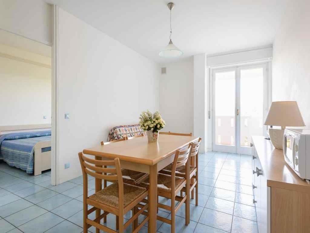 Apartment In Lignano Sabbiadoro 21783 Екстериор снимка